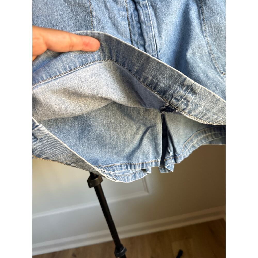 Vintage Denim Skort Light Wash Y2K 90s A-Line Jean Mini Skirt Shorts Sz 10 - Picture 2 of 3